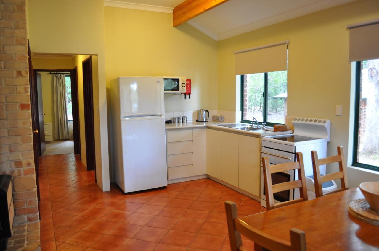 Karri Valley Chalets Pemberton Eksteriør billede